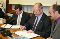 Signing ceremony of the Cooperation Agreement between RWE Rhe</body></html>
